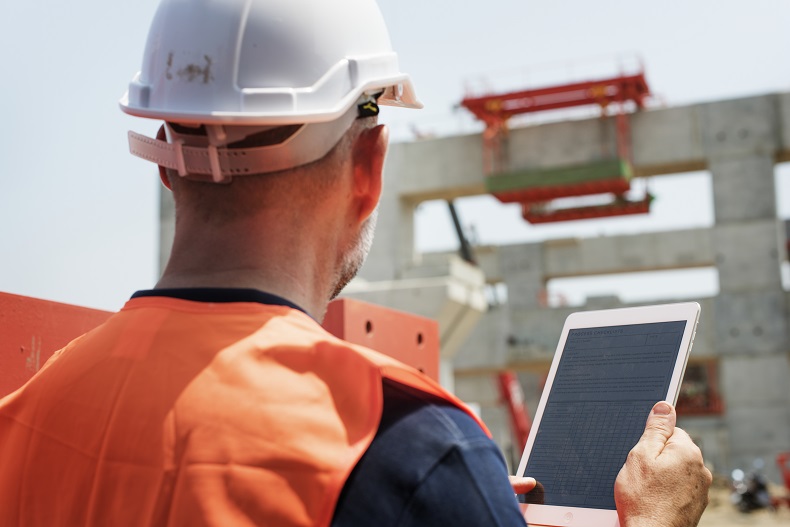 This visualization shows how construction field reporting has evolved from paper trails to digital efficiency."